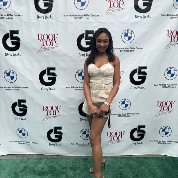 Beige Kelsie Belted Shorts & Lila Bustier - Picture 4 of 9